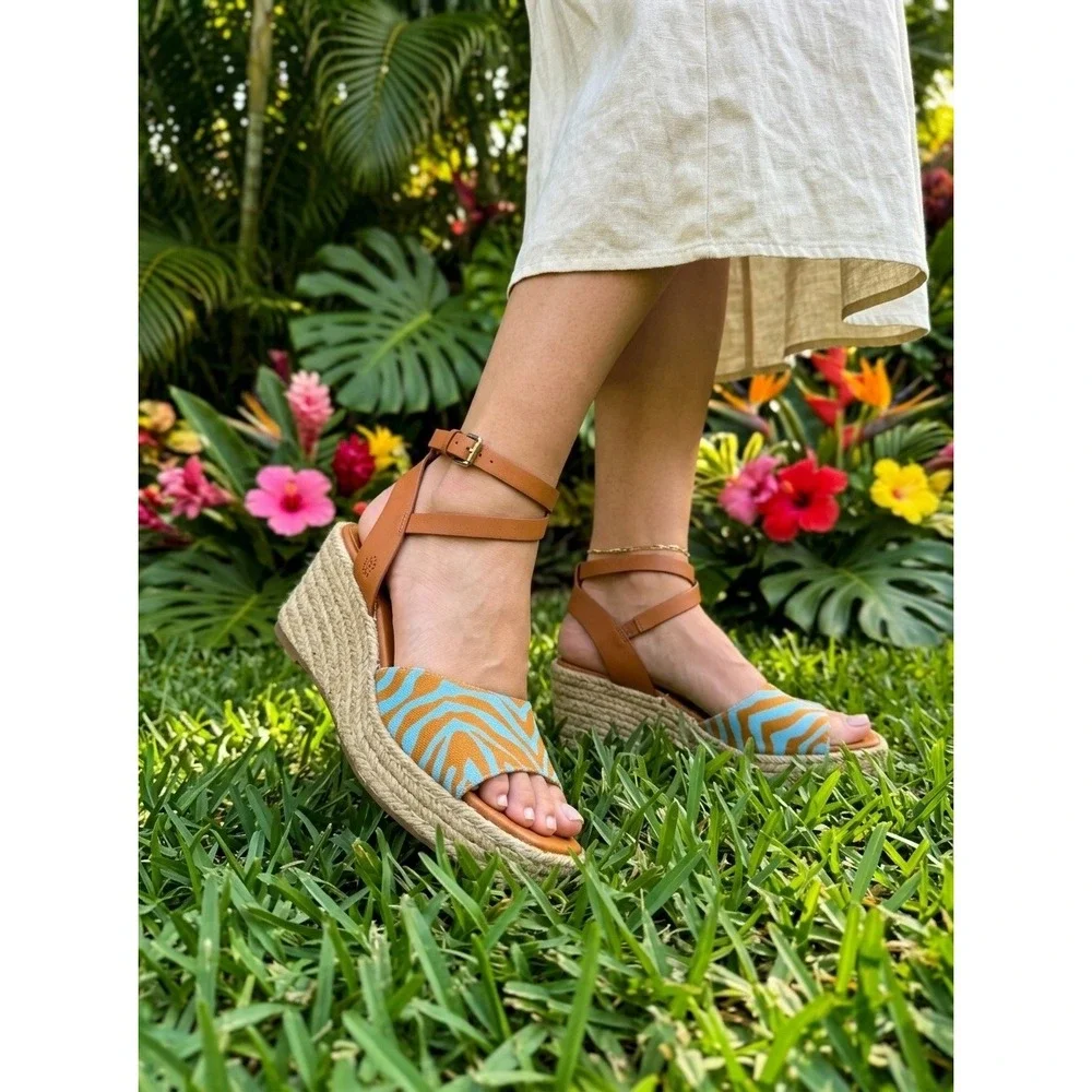 Lafayette 148 New York Margot Espadrille Wedge Sandals Zebra Honeynut 38.5